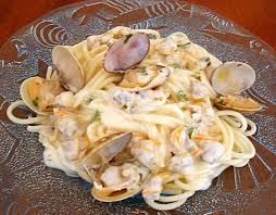 Une Tres Belle Assiette De Coquillages Sur Spaghetti Ingredients Pour 4 400 G De Palourdes 30 Palourdes Pates Aux Coques Spaghetti Aux Coques