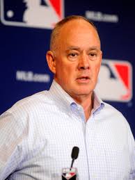 Mets' Sandy Alderson to miss GM meetings for medical procedure