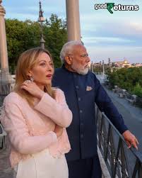प्रधानमंत्री नरेंद्र मोदी ने Rome पहुंचने के बाद इटली की प्रधानमंत्री Giorgia Meloni से खास डिनर मीटिंग की और ऐतिहासिक Colosseum का दौरा भी किया। दोनों ...