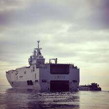 Bpc Mistral Photo Qui A Ete Reprise Pour La Couverture Du Dernier Livre D Herve Coutau Begarie Le Meilleur Des Ambassadeurs Sur Navale Credit Photo Defense