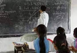 Gandhinagar News: State Education Department will be provide internal  transfer on the 31 may 2024, real education story, local news | News:  શિક્ષકોની બદલીને લઇને મોટા સમાચાર, મે મહિનામાં યોજાશે જિલ્લા ...