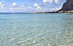 The resort is miles away from the nearest villages and towns so you really are stranded. Wohnung Zur Miete 40 Meter Bis Zum Strand San Vito Lo Capo Trapani Wein Und Aromenstrasse Von Erice