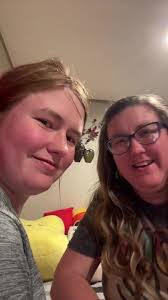 Jessie Blanton's Instagram, Twitter & Facebook