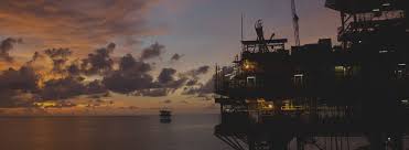 For starters, due to the risk of flammable gas coming up the oil well, normal electronics are banned outside the living quarters. The Physical Nature Of Offshore Oil Rig Jobs