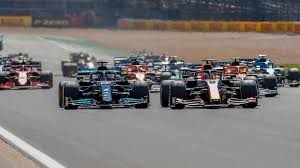 Lewis hamilton, who trails max verstappen by 32 points in the drivers' championship, accepts max verstappen led from pole to flag to win the austrian f1 gp for red bull, to lead the championship by. Mgs7gzlufmztlm