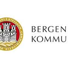 Avstandsholder for skilt i rustfritt stål som brukes til 8mm glasskilt. Bergen Kommune Maritime Bergen