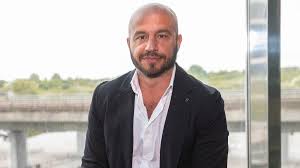 God, he is such a good actor,dndndndnd. Dar Salim Med I Ny International Film Billed Bladet