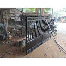 Harga pintu pagar besi per meter memang lebih mahal jika dibandingkan dengan jenis pintu yang lain. Harga Pintu Besi Pagar Terbaru Juli 2021 Biggo Indonesia