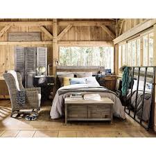 Il est particulièrement adapté si vous souhaitez un grand lit en bois massif, de grande qualité et au design. Tete De Lit 160 En Lattes De Manguier Sailor Maisons Du Monde