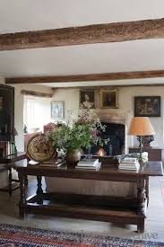 English Cottage Decorating Ideas In 2020 English Cottage Decor Classic Home Decor French Country Dining Room