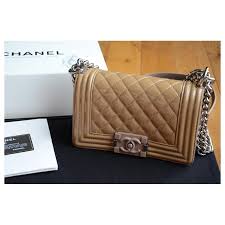 Le Boy Mini Bolsa Chanel Boy Bege Caramelo Hardware Prateado Couro Envernizado Ref 352121 Joli Closet