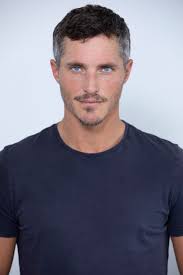 Ollie Edwards's Instagram, Twitter & Facebook