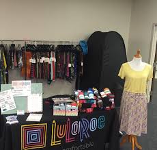 Lularoe Vendor Event Idea With Images Lularoe Shopping Lularoe Room Lularoe Boutique