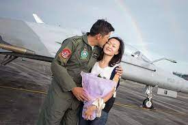 Intl macroeconomist @essec, mp sengkang; Lieutenant General Ng Chee Meng Lost To A Corporal Jamus Lim Sam S Alfresco Coffee