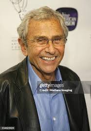 427 fotos e imágenes de alta resolución de George Shapiro