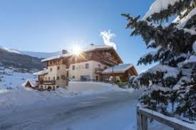 The ski resort livigno is located in the alta valtellina (italy, lombardy, valtellina). Livigno Ski Resort Guide Review J2ski