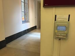 Risultati immagini per foto e immagini sull assenteismo negli uffici