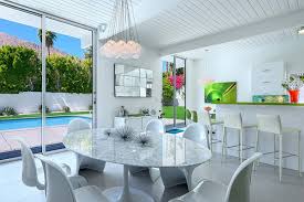 Design trends 2021 use art pieces such as modern posters, graphics, book or cartoon illustrations to show the spirit of the modern art. 20 Lovely Dining Room With Stunning Mirrors Home Design Lover