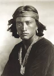 Hope You All Enjoy Seeing More Men And Woman From 5 Native American Tribes Over 100 Years Ago Compared To Today Part 2 Native American Men Native American Peoples Native American Beauty