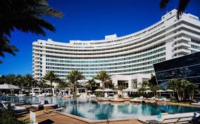 Vrbo Com 231338 Luxury 2br 3ba Suite Available At Fontainebleau Ii Miami Beach Fontainebleau Miami Miami Hotels Fontainebleau Miami Beach