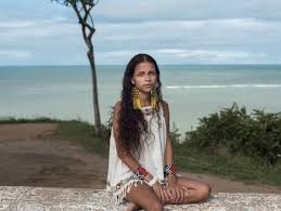 Brasilien: Wie junge Indigene die sozialen Medien nutzen - DER SPIEGEL