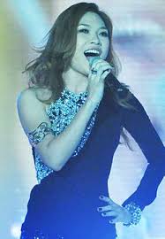 Ngày xưa, trong nhà nọ có hai chị em, mỗi người một tính nết. Má»¹ Tam Wikipedia Tiáº¿ng Viá»‡t