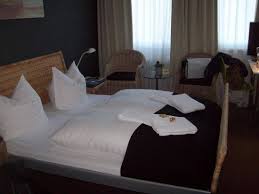 Nephrite (a silicate of calcium and magnesium in the amphibole group of minerals), or jadeite. Beans Parc Hotel Jade Bewertungen Fotos Preisvergleich Wilhelmshaven Tripadvisor