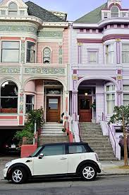 Victorian Homes At Alamo Square Maison Victorienne Maisons Etranges Maison Originale