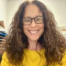 Melissa Melnick's Instagram, Twitter & Facebook