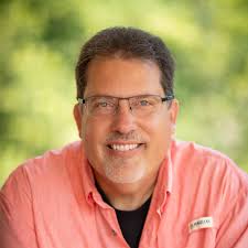 Todd Linder's Instagram, Twitter & Facebook