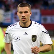 But what really sets him apart is his honesty, modesty and his firm belief in the values that were once part and parcel of his. Lukas Podolski Steckbrief Promi Geburtstage De