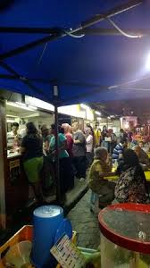 Enjoy our savoury reduced fat coconut rice & sweet anchovy sambal alongside with. Nasi Lemak Queue Picture Of Kampung Baru Hawker Stalls Kuala Lumpur Tripadvisor