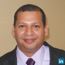 Carlos Huezo's Instagram, Twitter & Facebook