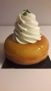 La Baba Au Rhum Et Ananas Baba Au Rhum Alimentation Rhum