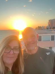 I tried to use the slow cook function today and delay start also. I delayed  it for 5hrs and set it to cook for 4. I came home when it should have