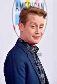 Macaulay Culkin And Kathy Bates Will Have "Crazy, Erotic" Sex In "American  Horror Story"