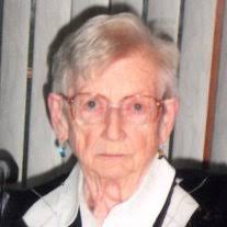 Leah Calkins's Instagram, Twitter & Facebook