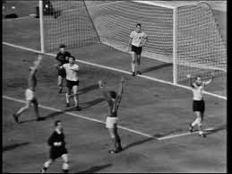Vom jubel im ganzen land schreibt »the independent«: Das Legendare Wembley Tor Wm 1966 Youtube