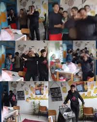 مدرسة تتعرض للأهانه من طلبة بمدرسه عبد السلام محجوب بالاسكندرية وتستغيث  بنشر فيديو الواقعة وزارة التربية والتعليم تعلن تشكيل لجنة عاجلة للتحقيق في واقعة  مدرسة عبد السلام محجوب بالاسكندرية واتخاذ الإجراءات القانونية