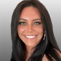 Lauren Feeley's Instagram, Twitter & Facebook