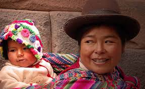 En los países cristianos esta celebración sirvió para venerar debido a que su campaña se fue extendiendo por todo el territorio, el presidente woodrow wilson, en 1914, declaró que el día de la madre se. Mother S Day In Cusco Peru