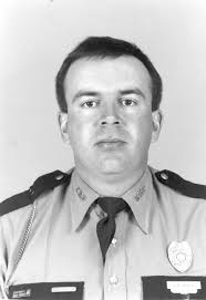 PAST: MMF Lands Legendary Willie Nelson in 2013