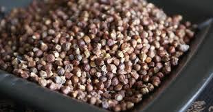 Le Poivre De Guinee Appele Aussi Graine De Paradis Ou Maniguette Recette Gastronomie Poivre Epices