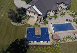 Iowa state university 4 km. Luxury Riverfront Home In Iowa With Pool Basketball Court Homes Of The Rich