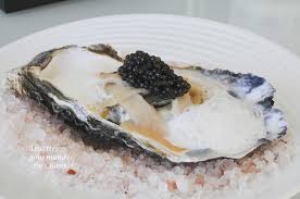 Huitres Caviar Esturgeon Fume Et Mousse De Sardines Avec Images Recette Rillette Recette Huitre Huitres