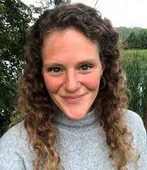 Joy Deboer's Instagram, Twitter & Facebook