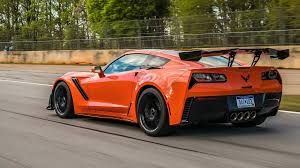 When closed the beast is relatively calm. Pemilik Chevrolet Corvette C7 Sulit Cari Ban Belakang Ini Sebabnya