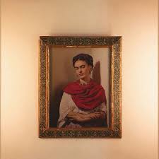 I Want A Gold Frame To Put Frida S Portrait On It Painting Art Art Gallery