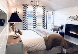 The Cabin On Kenai Beach Is A Contemporary Master Suite For 2 To View Aurora Kenai