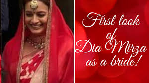 Dia mirza's wedding created a stir in the film world. Dia Mirza Bridal Look First Look Of Dia Mirza As A Bride Actress Looks Beautiful In Traditional Red Saree With Minimal Makeup
